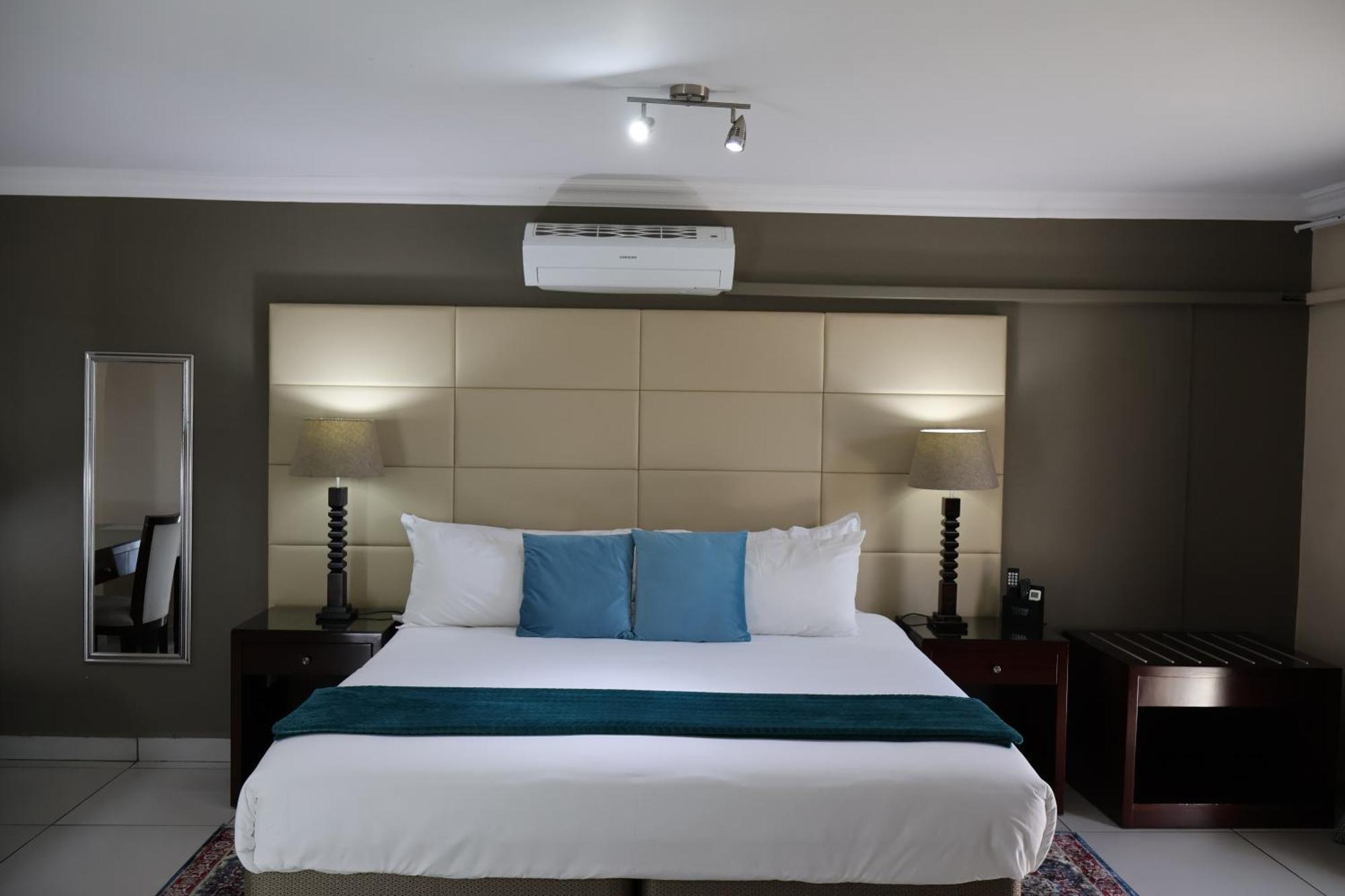 Airport Gardens Boutique Hotel 복스버그 외부 사진