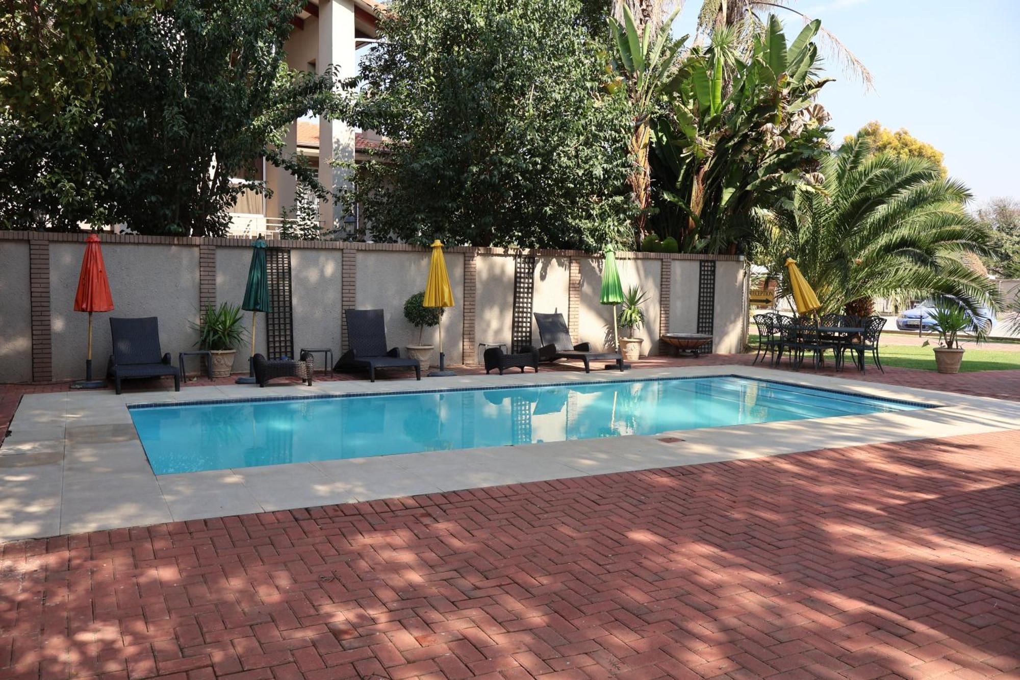 Airport Gardens Boutique Hotel 복스버그 외부 사진