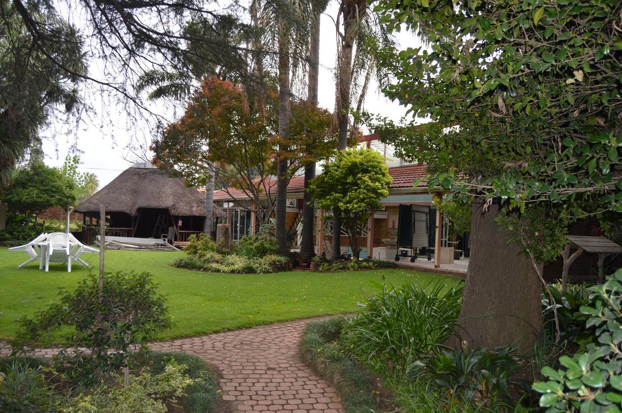 Airport Gardens Boutique Hotel 복스버그 외부 사진