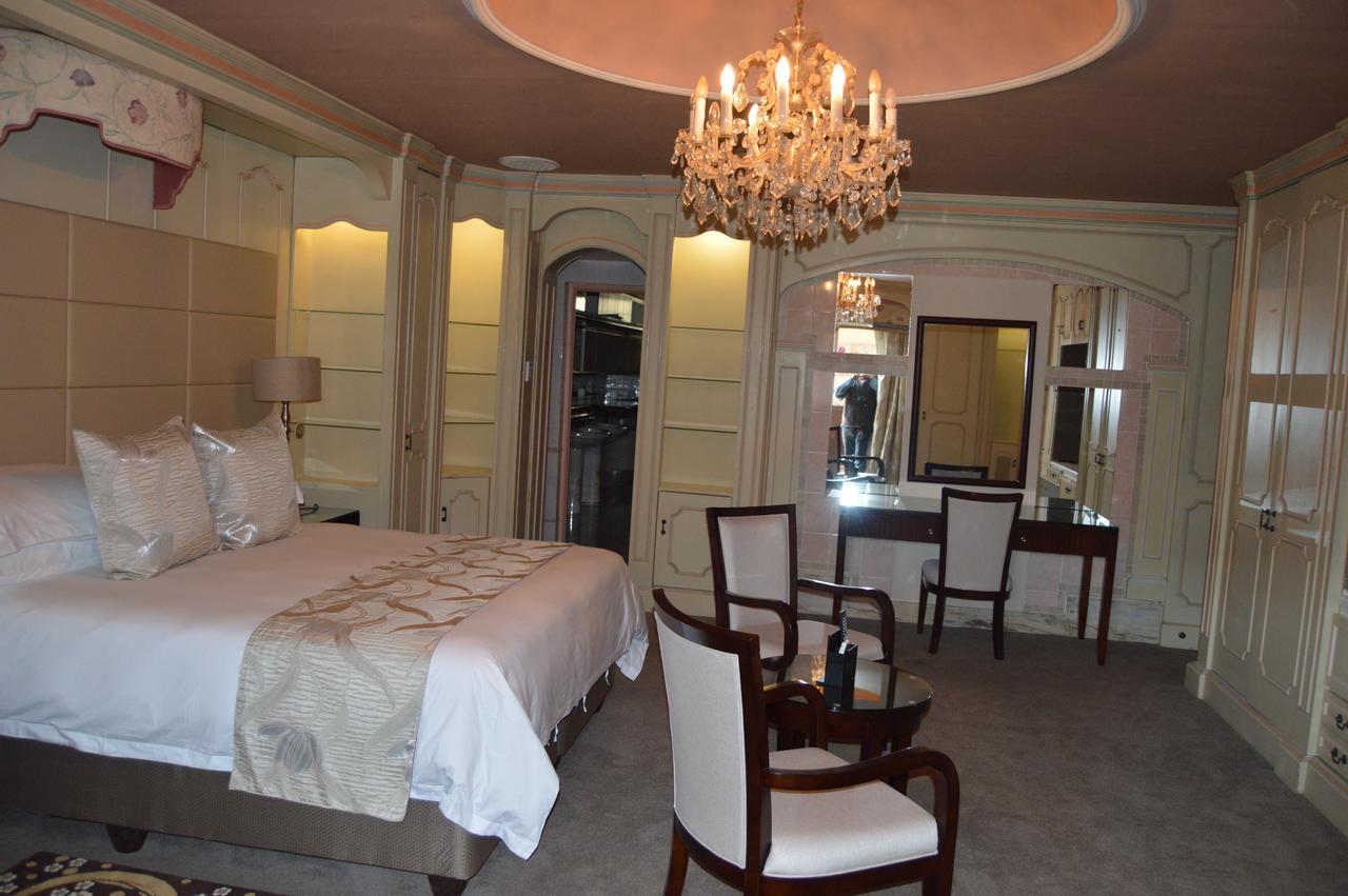 Airport Gardens Boutique Hotel 복스버그 외부 사진