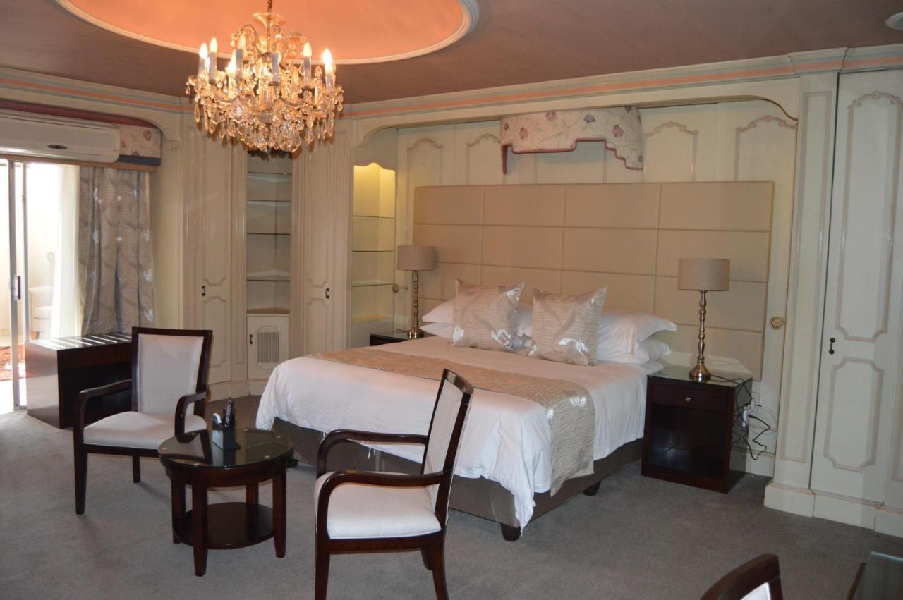 Airport Gardens Boutique Hotel 복스버그 외부 사진