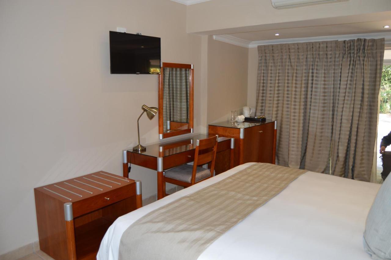 Airport Gardens Boutique Hotel 복스버그 외부 사진