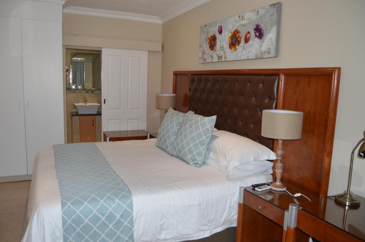 Airport Gardens Boutique Hotel 복스버그 외부 사진